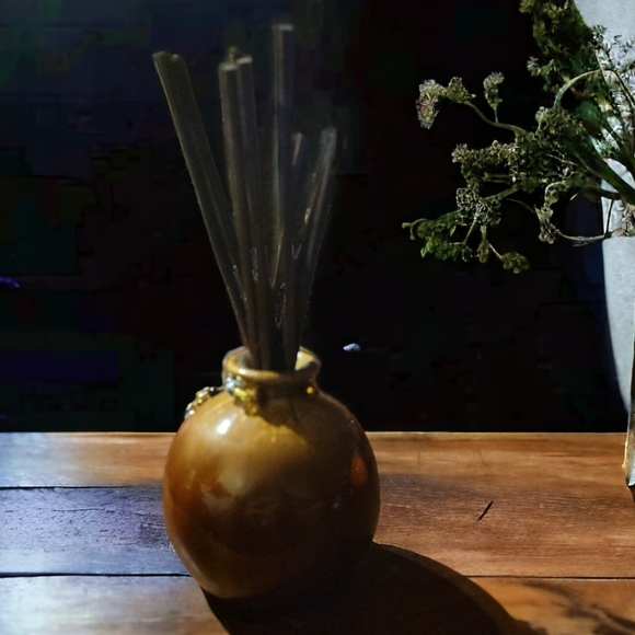 Vtg Bailey Street Home 2499-BEL-4907760 Faith Reed Diffuser Vase - Picture 3 of 4